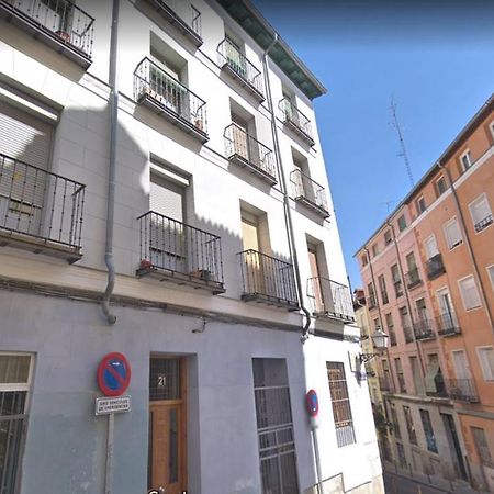 Un Perfecto Refugio En El Centro De Madrid Exterior foto